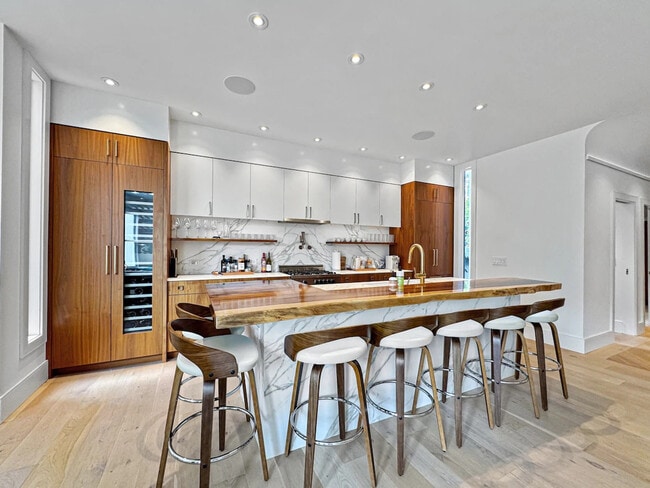 Photo - 4639 18th St Unit ID1259134P