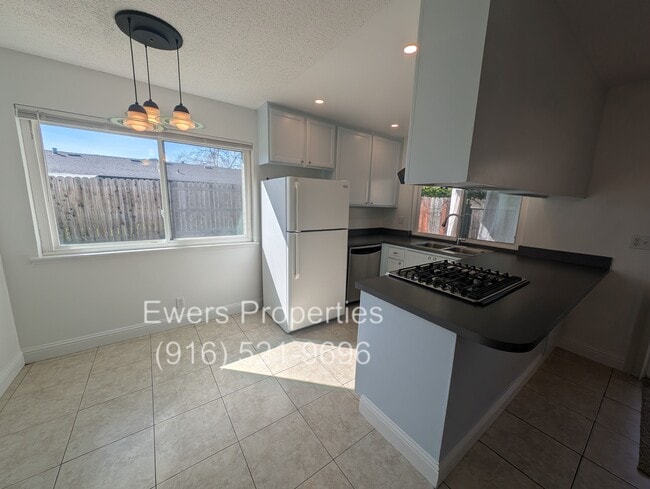 Photo - 4140 Stonecutter Way