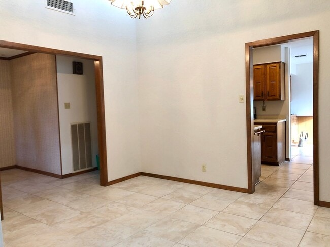 4305 Center Oak Wds