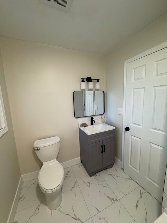 Photo - 312 Phyllis Ave Unit 312 Phyllis Ave