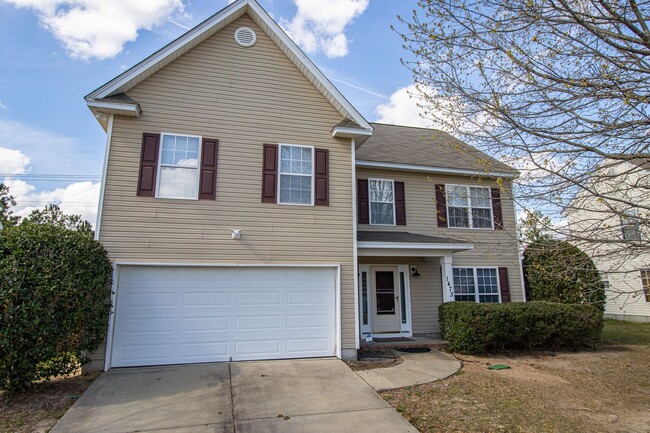 Building Photo - Beautiful 3BR/2.5BA Home with Fenced Yard, Granite Kitchen & Neighborhood Pool