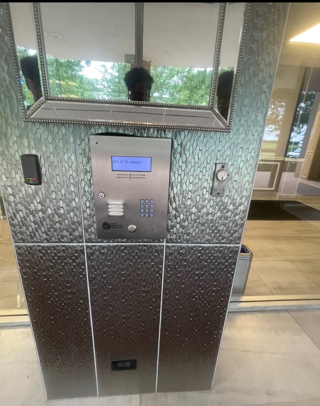 Photo - 6730 S South Shore Dr Unit 804