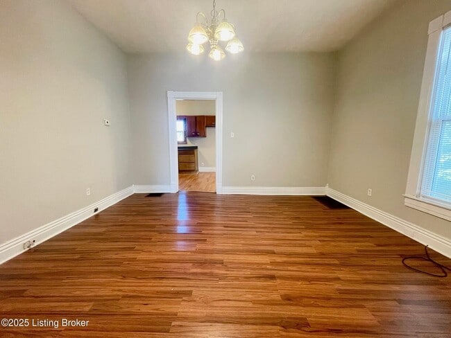 Photo - 2017 W Burnett Ave