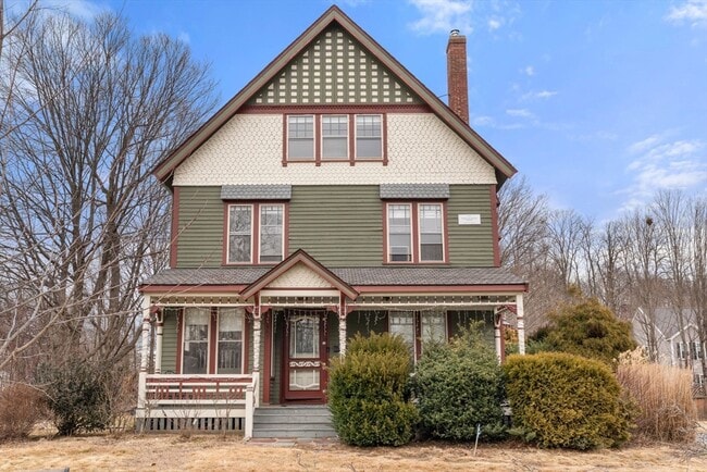 Photo - 187 Pleasant St