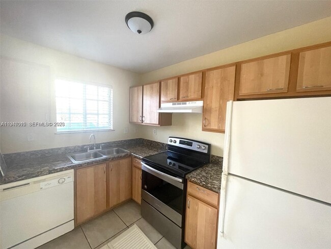 Photo - 2028 NE 167th St