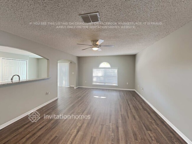 30450 Birdhouse Dr