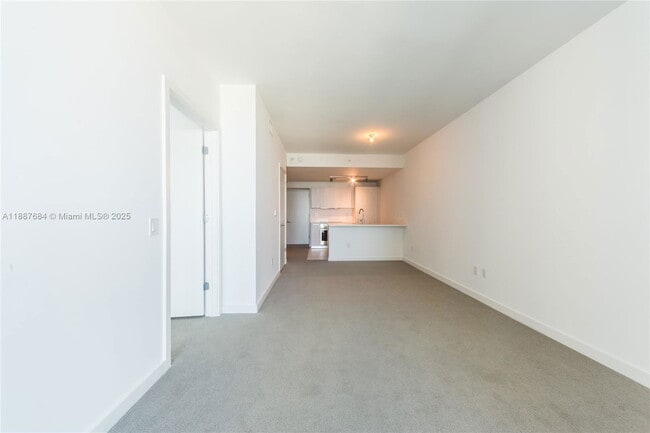 Building Photo - 501 NE 31st St Unit 2303