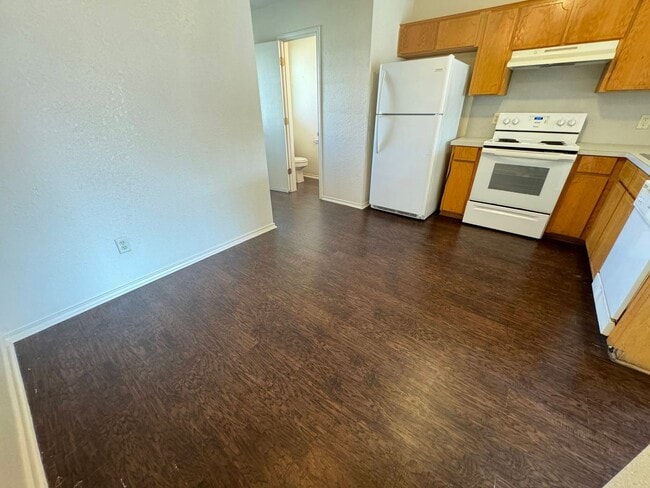 Photo - 4207 Deek Dr Unit Apt B