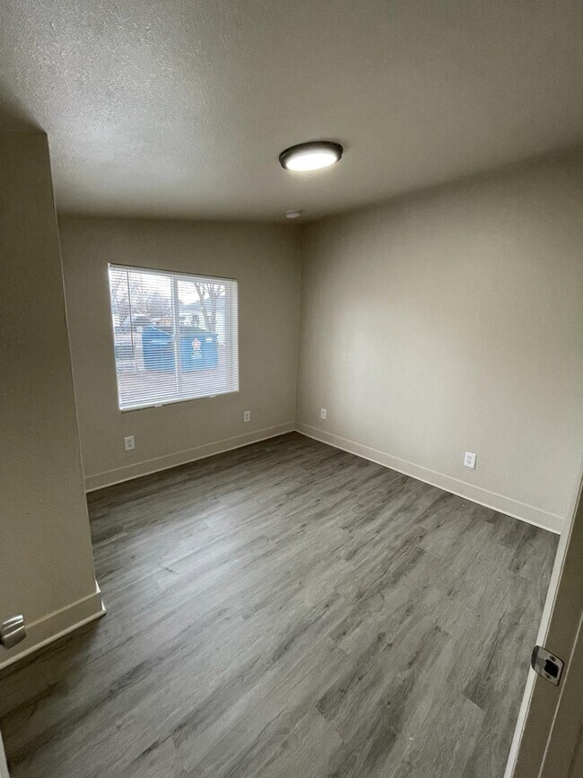Building Photo - 3128 S 900 E Unit A