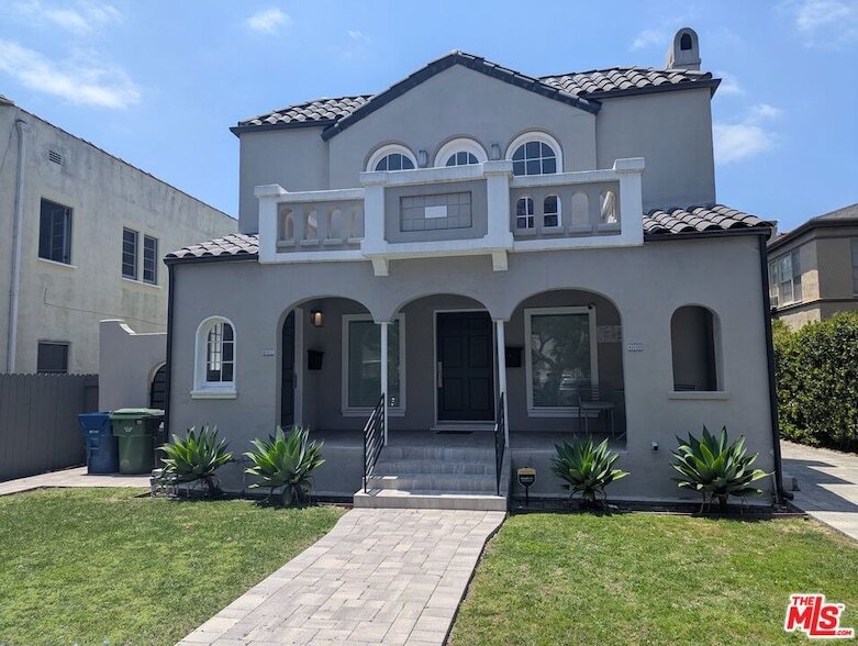 Photo - 807 Croft Ave