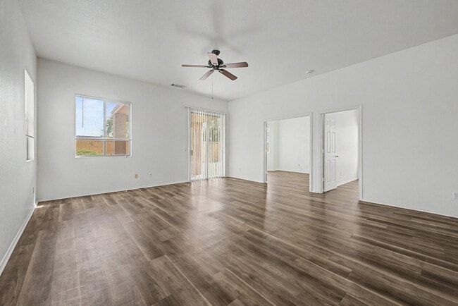 Photo - 16489 N Oachs Dr