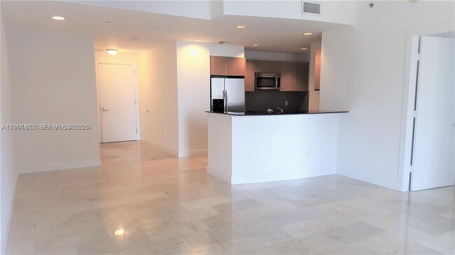 Photo - 1060 Brickell Ave Unit 2403