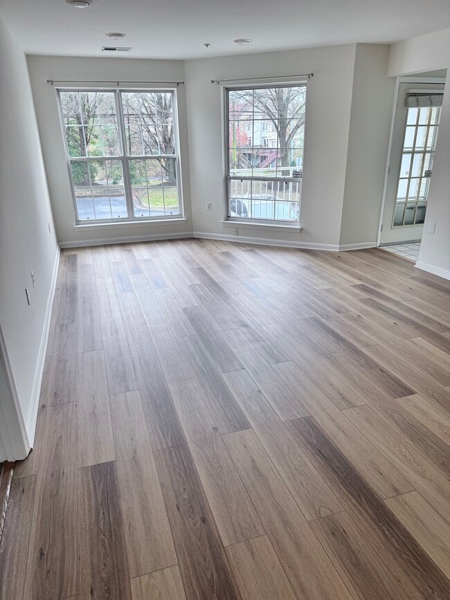 Building Photo - 7017 Toby Dr Unit 7017 Toby Drive