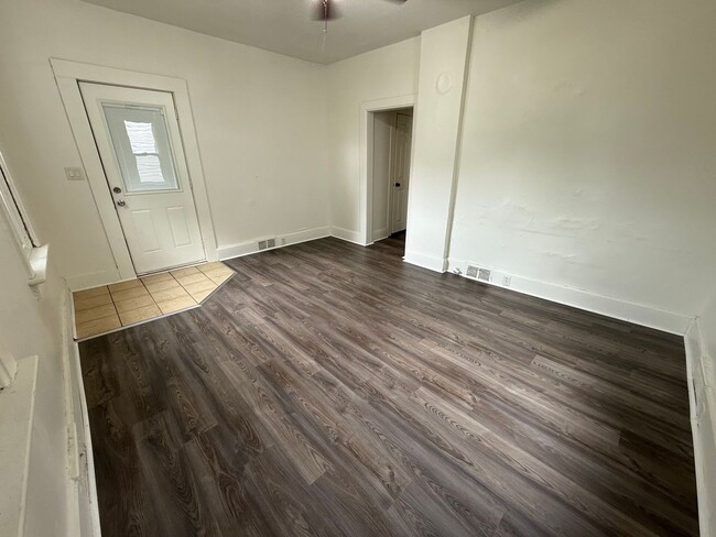 Building Photo - 1014-1018 5th Unit 1016 Rental