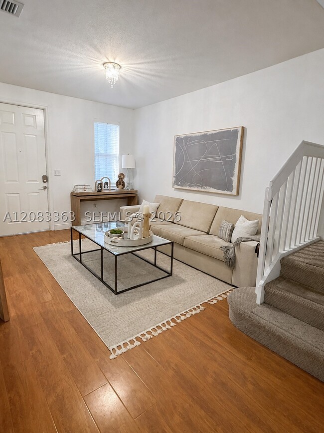 Photo - 7512 NW 108th Path