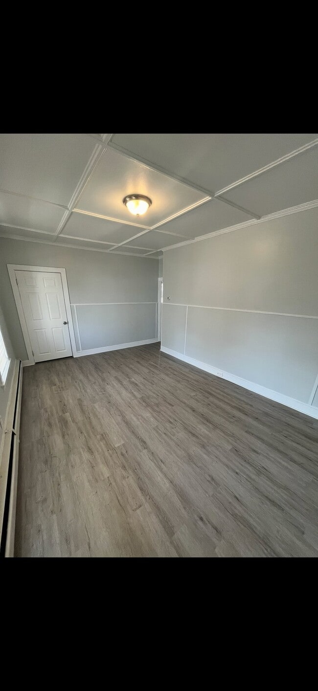 2 Gray Ave Unit 1