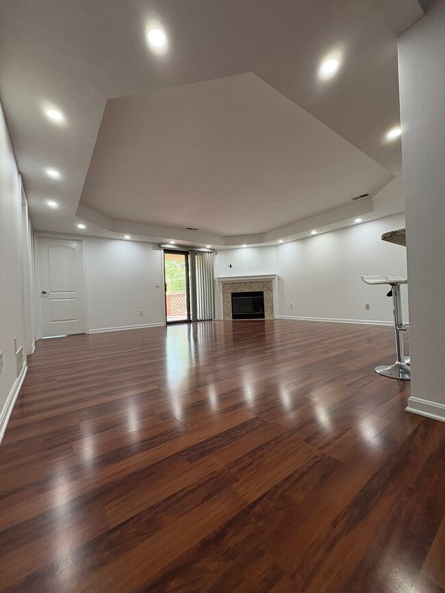 Living room - 8615 Scenicview Dr Unidad #204 Rental