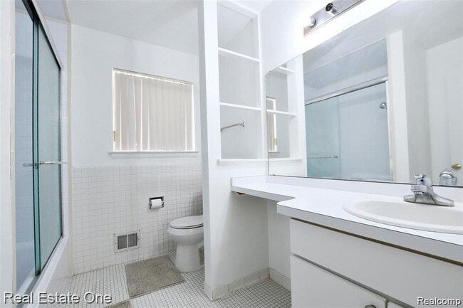 Photo - 509 N Fox Hills Dr