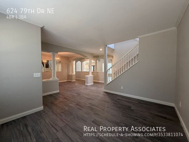 Photo - 624 79th Dr NE