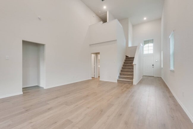 Photo - 2014 Crested Jay Dr