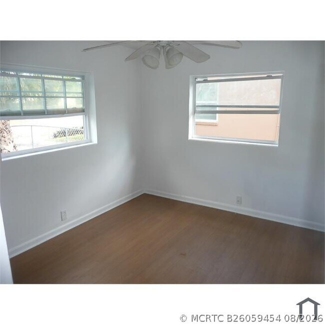 516 20th St Unidad C