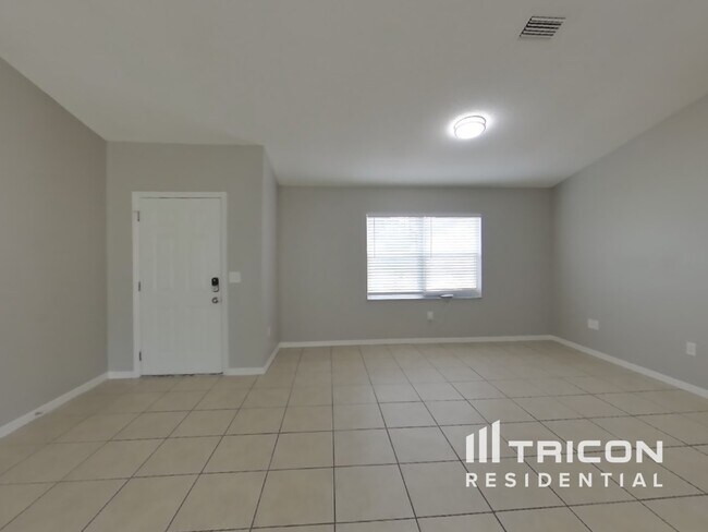 Photo - 16 Burning Ember Ln