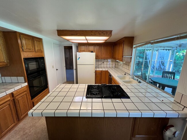 Photo - Spacious Home in Wonderful Davis Neighborhood!