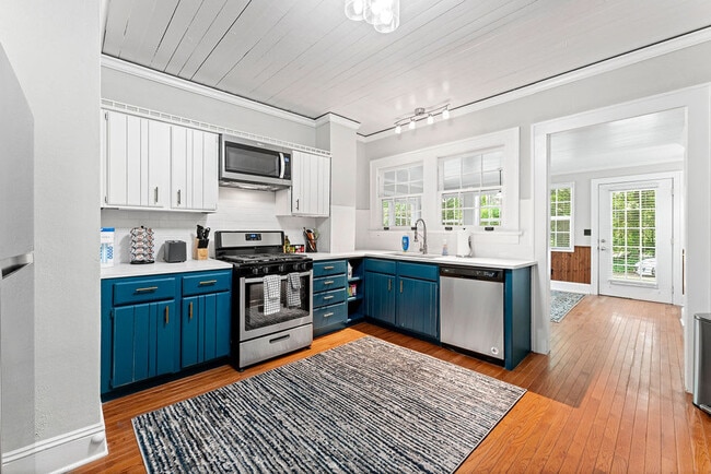 Photo - 659 S Peachtree St Unit ID1019256P