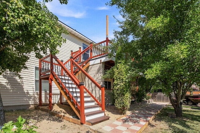 Photo - 1012 N Jullion Ave
