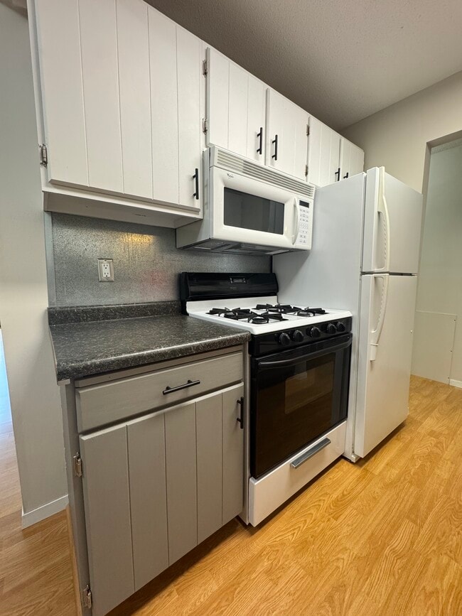 Building Photo - 9400 Old Cedar Ave S Unit 344