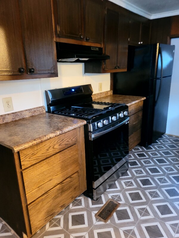 Photo - 413 Miller St