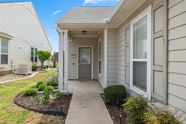 Photo - 238 Bonham Loop