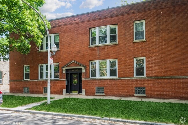 Building Photo - 3807 N Ravenswood Ave Unit 1 Rental
