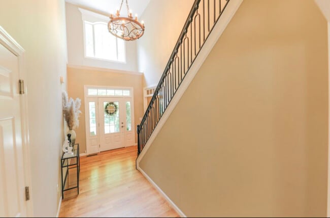 Photo - 2 Blackstone Ct