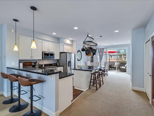 Photo - 125 Johnson St