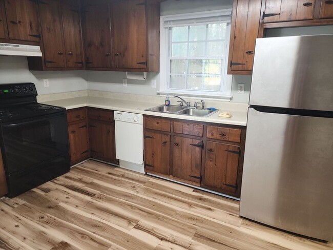 Photo - 6618 Davis Rd