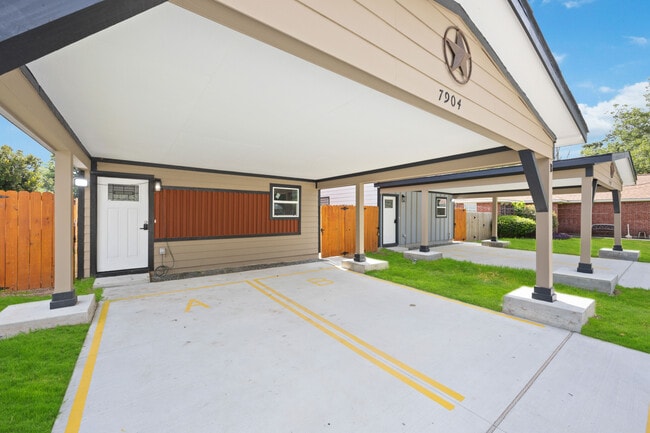 Photo - 7904 Shotwell St