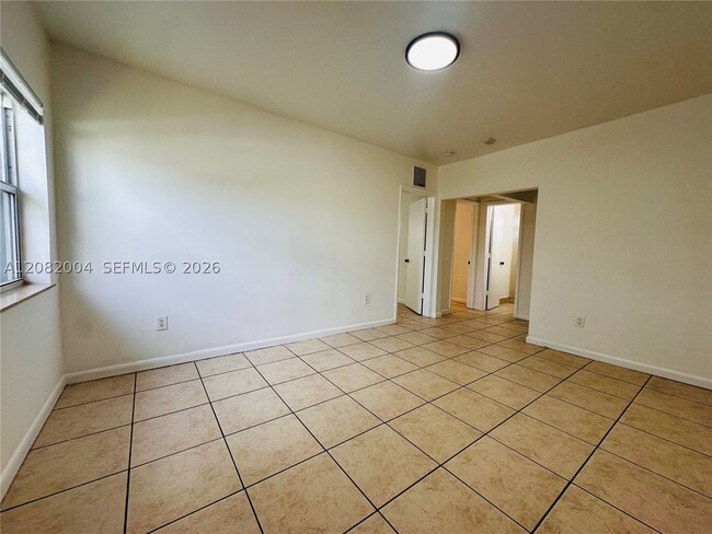 Photo - 573 NE 82nd St Unit 7