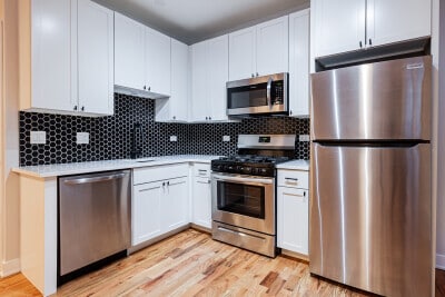 Photo - 654 W Wellington Ave Unit 300