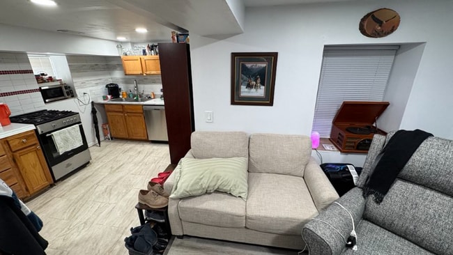 Photo - 1254 N Bosworth Ave Unit 1B