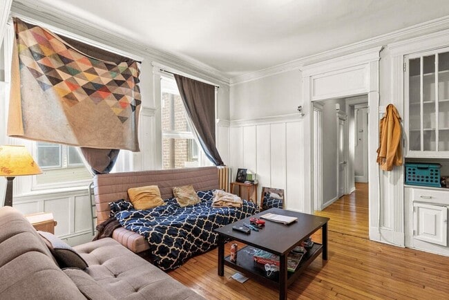 Photo - 28 Glenville Ave