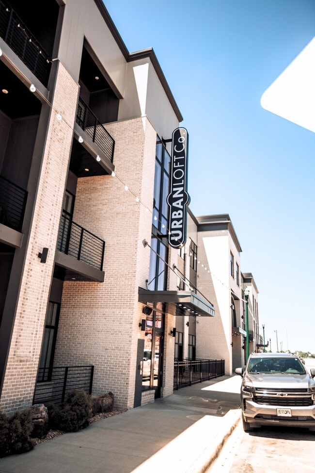 Urban Loft Co - Downtown Jonesboro- Furnished
