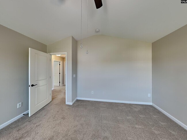 Photo - 651 Braekel Way