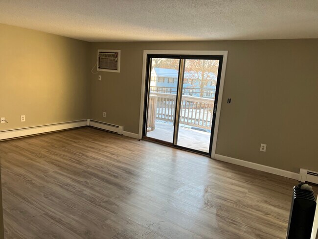 Photo - 175 Willard St