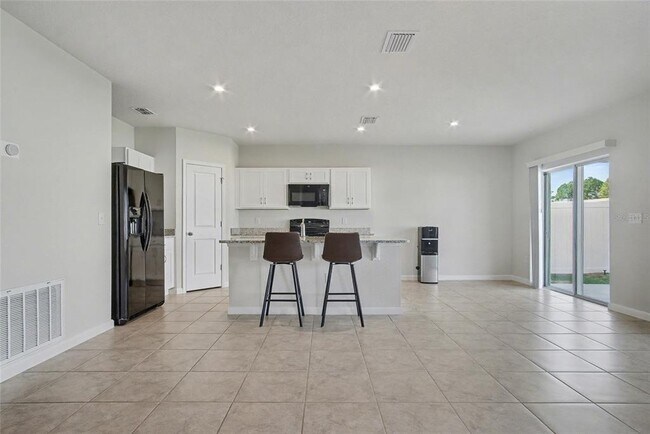 Photo - 1371 Madison Cir