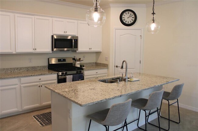 Photo - 6647 Clairborne Ln