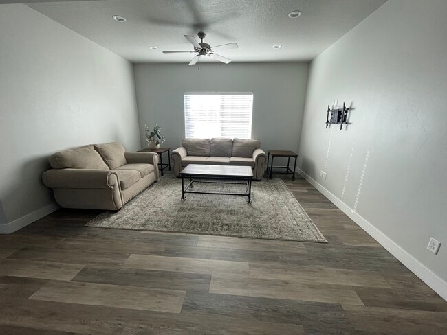 Photo - 865 S Aspen Wy