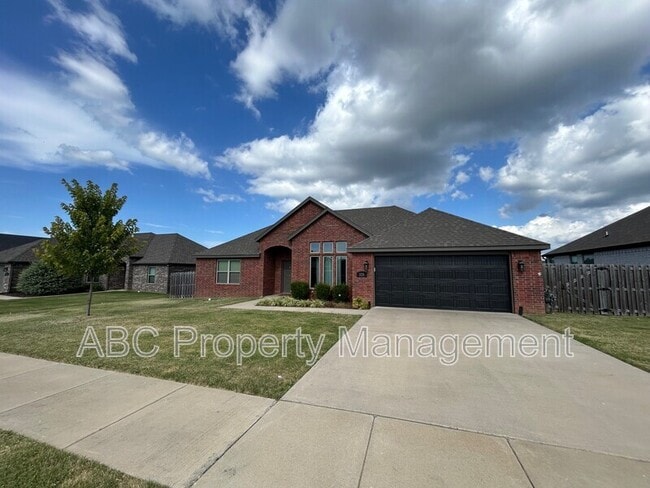 Photo - 328 N Otoe St House