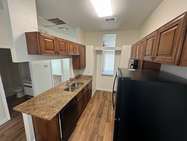 Photo - 718 Lucaya Dr