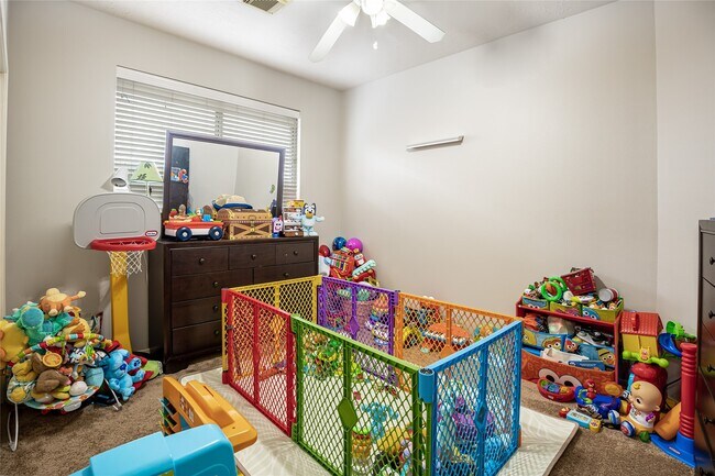 Photo - 1631 Crescent Shores Ln